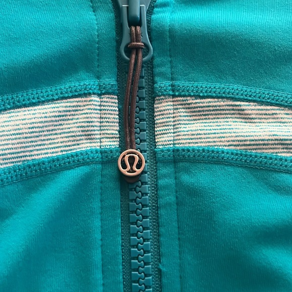 Lululemon ๐ฆ Define Jacket | Surge Turquoise | Size 12 - Picture 12 of 12